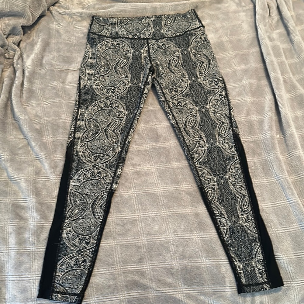 Tilly’s full tilt sport leggings size M